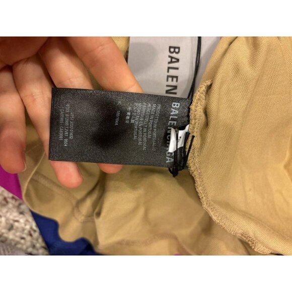 Balenciaga Sand BB Logo Tee - Picture 4 of 5
